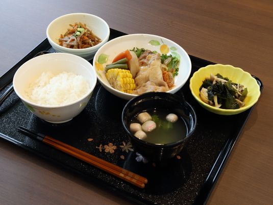 バランスの良い食事セット