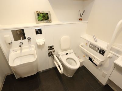 バリアフリーなトイレ設備