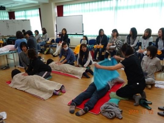 訓練の様子が見られる多目的室