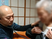 親身な介助の様子
