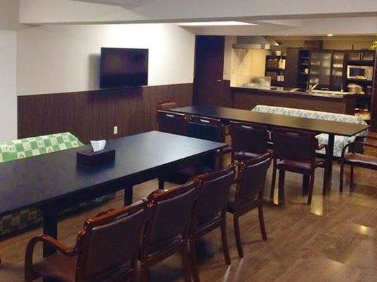 食堂のテーブル  
