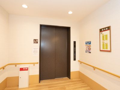 エレベーターホールの案内表示