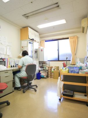 事務作業をする人