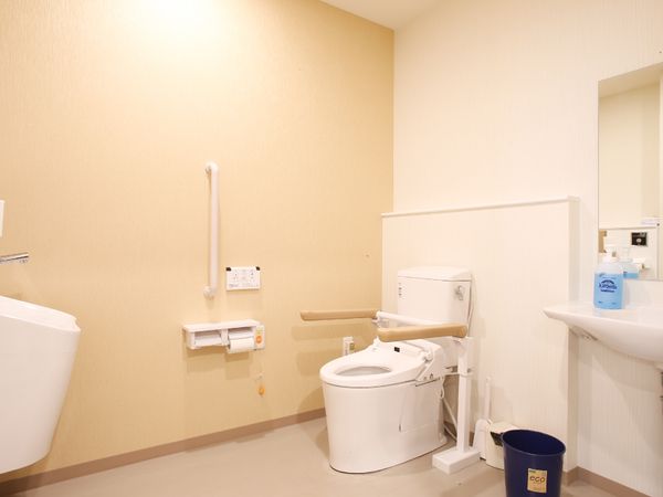 バリアフリーのトイレ設備