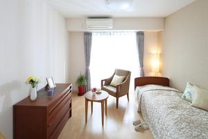 明るく落ち着いた居室