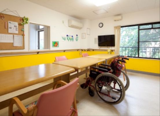 明るい共有スペース案内