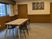 テーブルのある多目的室  