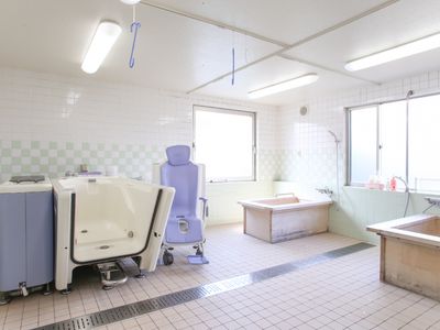 清潔な浴室設備