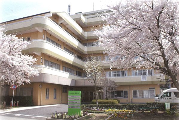 桜が咲く建物周辺