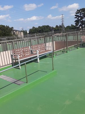 緑のフロアのテラス