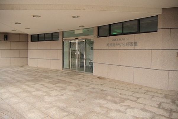 広いエントランス