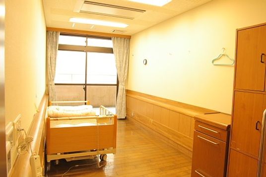 自然光が差し込む居室