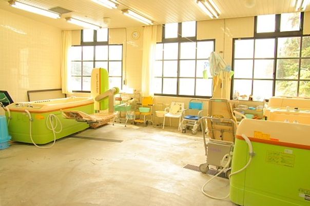 ゆったり快適な浴槽の空間