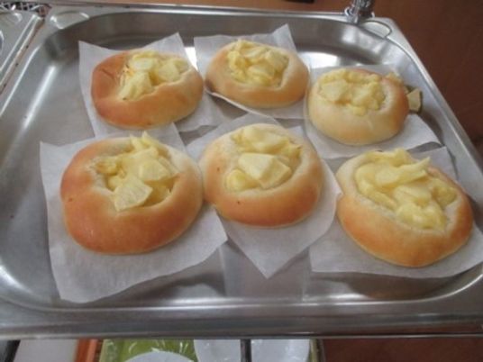 手作りパンの料理