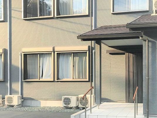施設の建物外観  