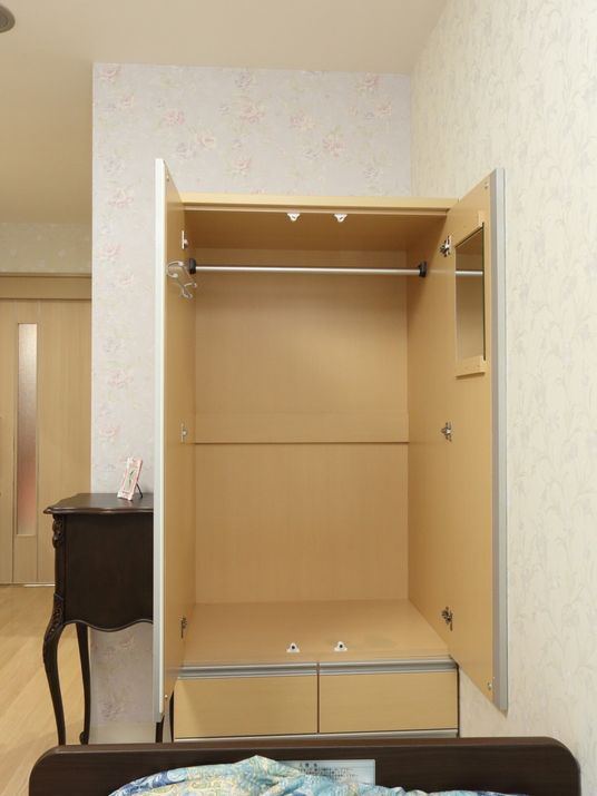 収納豊富な居室