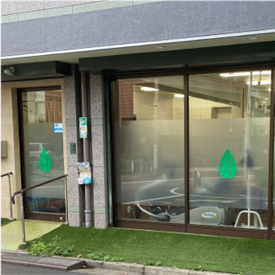 ガラス窓の外観