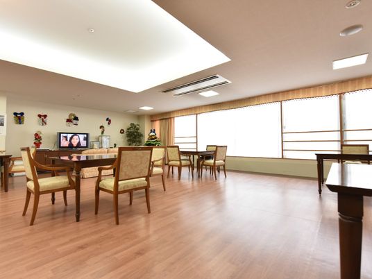 共有スペース広々明るい