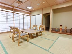 伝統的な和室の空間