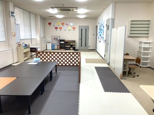 広い活動スペースの多目的室  