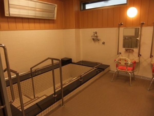 清潔な浴室の様子