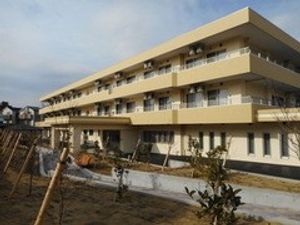 中庭側の建物外観  