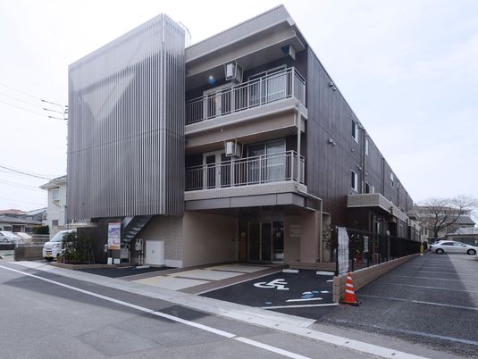 施設の外観