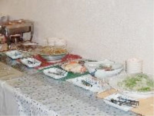 料理が並ぶ食卓風景
