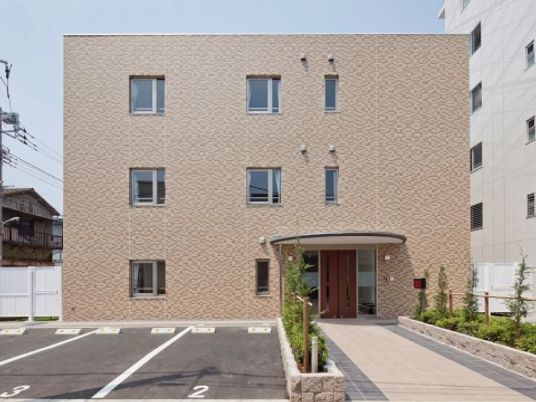 清潔感ある建物の外観