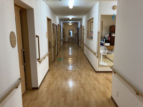 明るい廊下