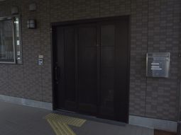 エントランス扉