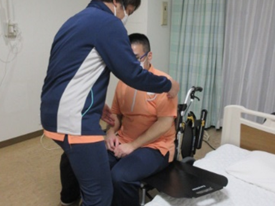 介護動作の様子
