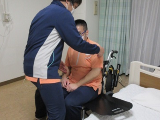 介護動作の様子
