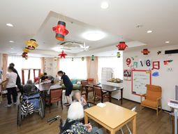 多世代共有の食堂空間