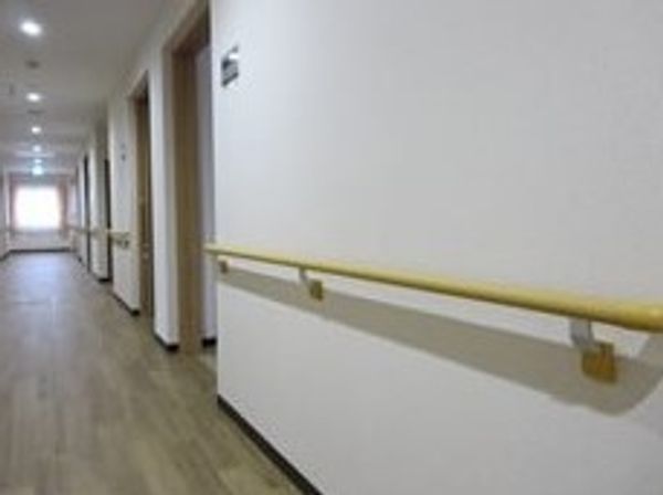 明るい廊下の様子