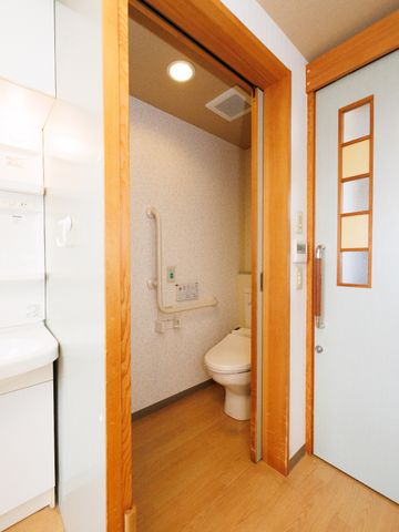 清潔感のあるトイレ空間