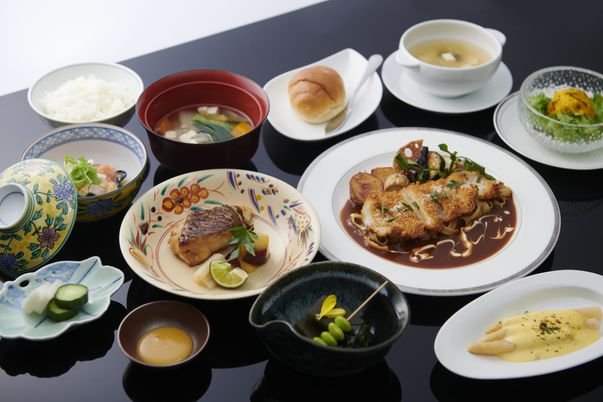 色とりどりの料理
