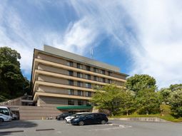 広がる木々と建物