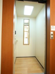 清潔感のあるエレベーター
