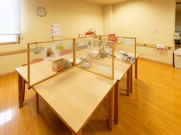 明るいレクリエーション室