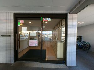 自動ドアのエントランス
