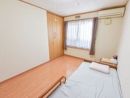 広々と清潔な居室