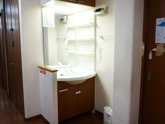 綺麗な洗面台一角