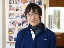 スタッフの笑顔のポートレート