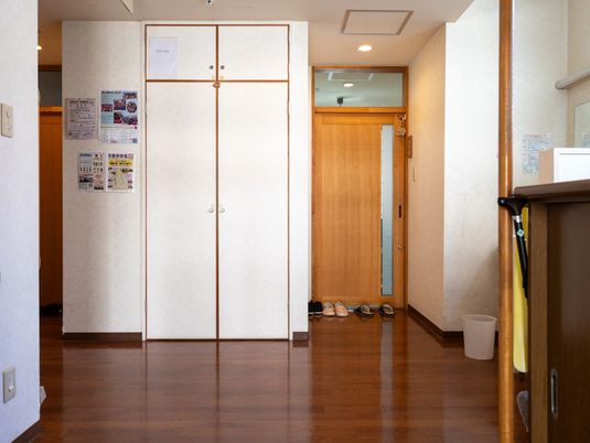 明るい廊下と収納