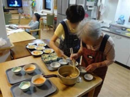 介助と調理作業
