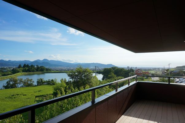 雄大な景色のバルコニー