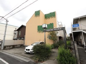 施設のエントランス風景