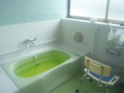 安全な介護用浴室