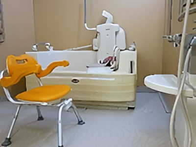 バリアフリー設計の浴室